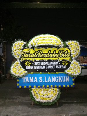 Papan Bunga Duka di Kebun Beler